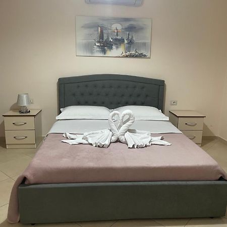 R Hotel Corovode Экстерьер фото