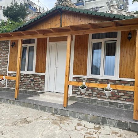 R Hotel Corovode Экстерьер фото