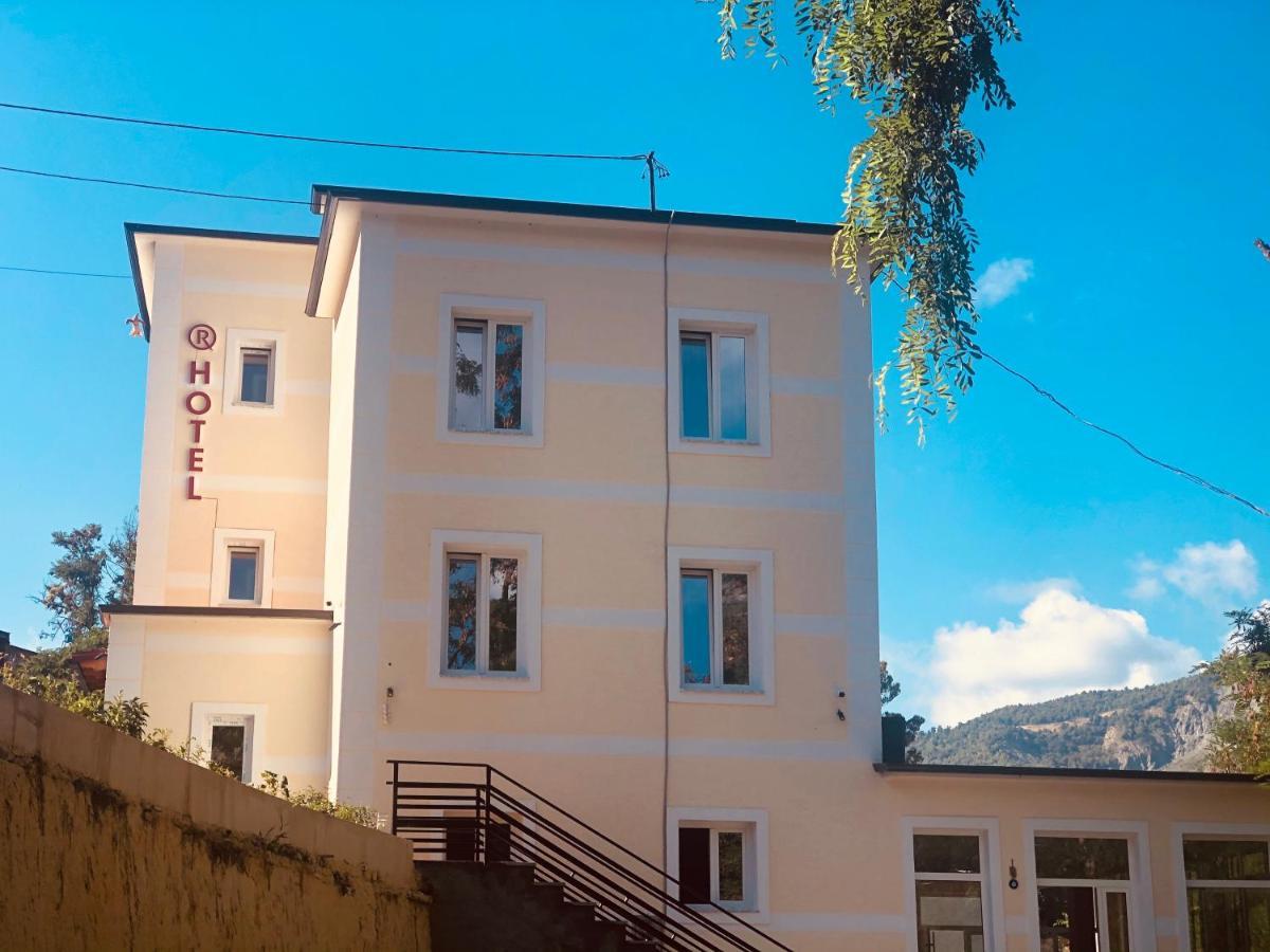 R Hotel Corovode Экстерьер фото