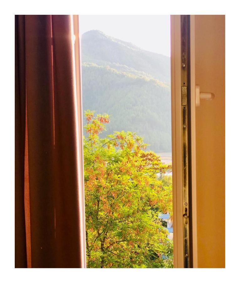 R Hotel Corovode Экстерьер фото