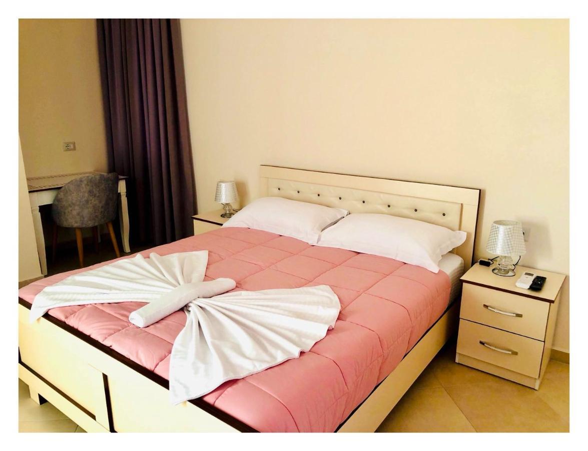 R Hotel Corovode Экстерьер фото
