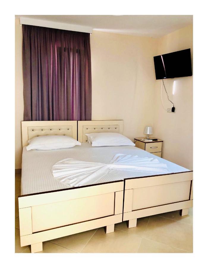 R Hotel Corovode Экстерьер фото